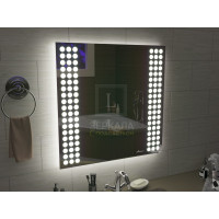 Квадратное зеркало с подсветкой для ванной Терамо 70 см